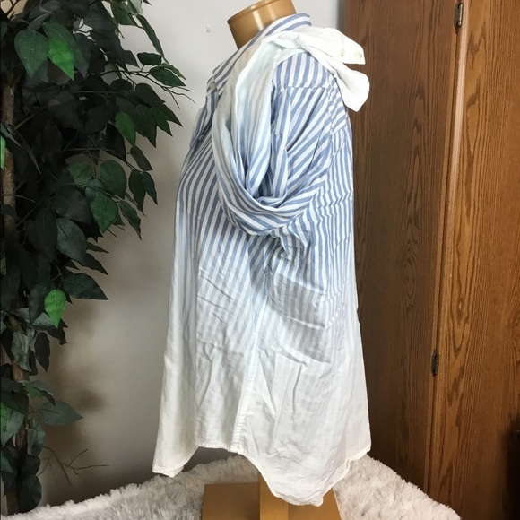 MOSSIMO Supply Co L blue & white stripe long sleeve button down - Picture 7 of 12